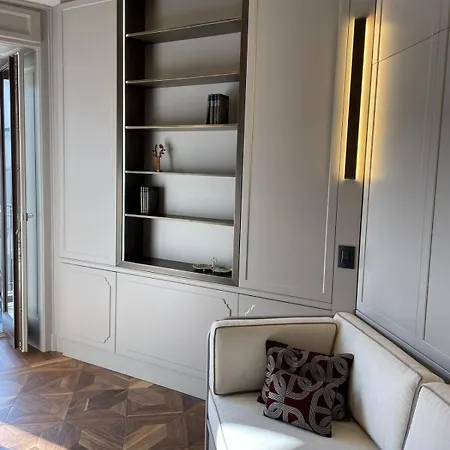 Penthouse In Piazza Duse, Palestro Διαμέρισμα Μιλάνο